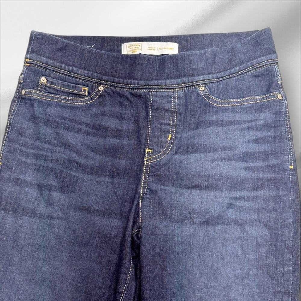 LEVI’S Women’s 10 TOTALLY SHAPING PULL-ON SKINNY Blue Jeans